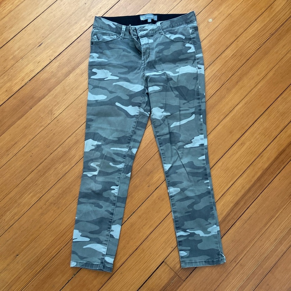 Wit & Wisdom camo print skinny pants (size 4)